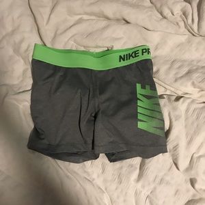 NIKE PROS